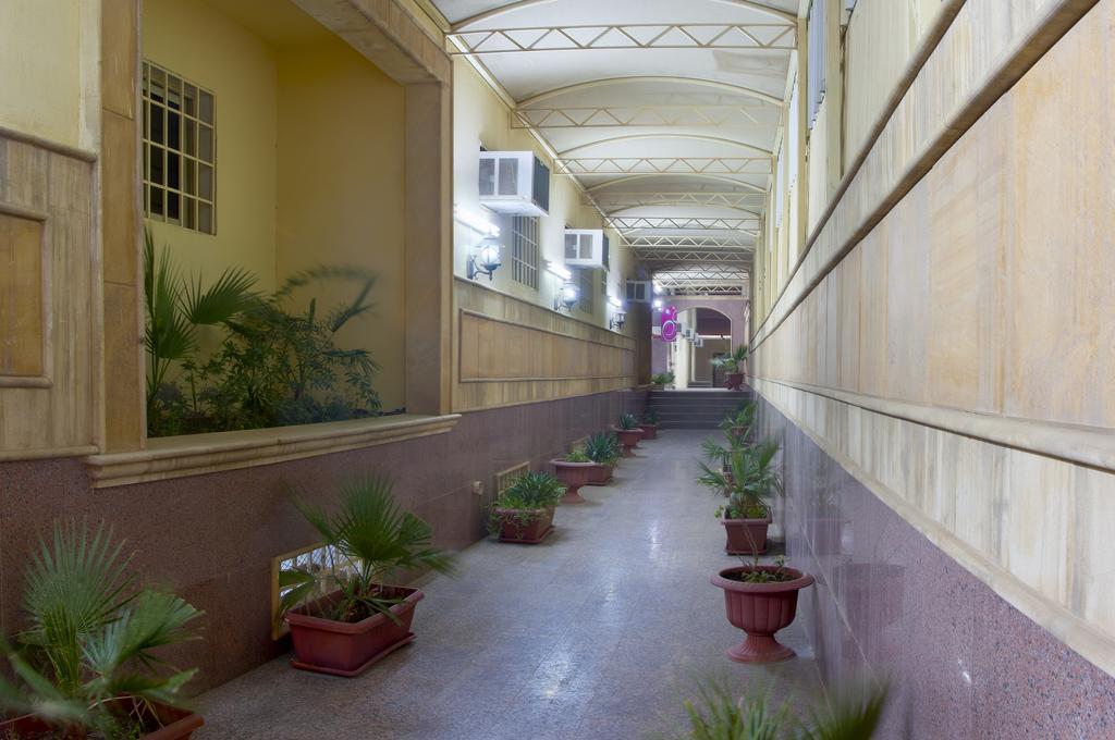 Al Farhan Hotel Suites - Al Salam Riad Exterior foto